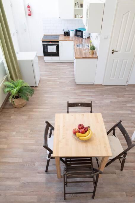 N28 Studio Next To Andrassy Boulevard. Будапеща Екстериор снимка